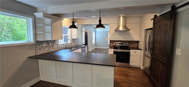 966 Gaston St SW in Atlanta, GA - Building Photo - Building Photo