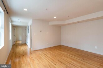 302 K St SE in Washington, DC - Foto de edificio - Building Photo