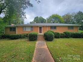 7604 Shady Ln in Charlotte, NC - Building Photo
