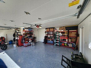 39850 Regency Way in Palm Desert, CA - Foto de edificio - Building Photo