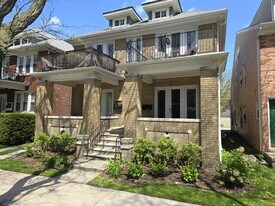 848 Beaconsfield Ave, Unit 1S in Grosse Pointe Park, MI - Building Photo