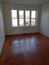 5403 S Maplewood Ave in Chicago, IL - Building Photo - Building Photo