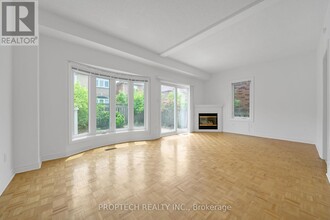 170 Milliken Meadows Dr in Markham, ON - Building Photo - Building Photo
