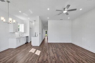 1573 W 16th St in West Palm Beach, FL - Building Photo