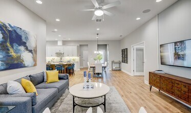 2059 Sola Vista Ave in St. Cloud, FL - Building Photo - Building Photo