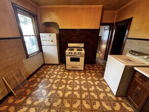 104 Boylston St, Unit 2 in Watertown, MA - Building Photo - Building Photo