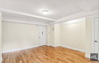 EAST 10 STREET in New York, NY - Building Photo - Building Photo