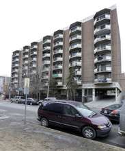 The Palisades in Calgary, AB - Building Photo - Building Photo