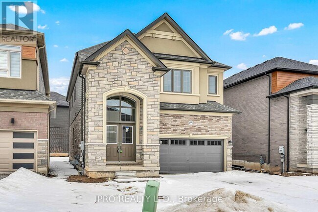 125 Hitchman St in Brant, ON - Building Photo - Building Photo