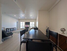 11035 Moorpark St in Los Angeles, CA - Building Photo