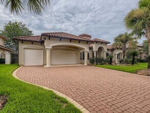 19027 Crescent Bay Dr in Houston, TX - Building Photo - Building Photo