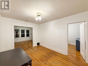 1093 Howard Ave in Windsor, ON - Building Photo - Building Photo