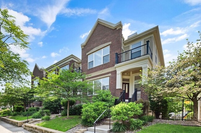 property at 5 N 4th Ave