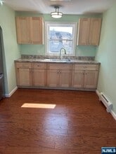 110 Copeland Ave in Lyndhurst, NJ - Building Photo - Building Photo