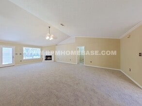 9512 Pouder Ln in Navarre, FL - Building Photo - Building Photo