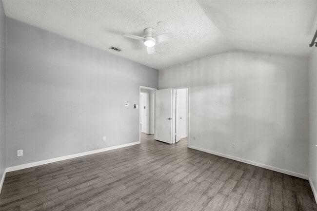 property at 9 Birchcane Dr