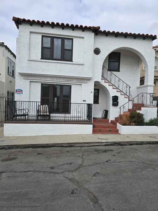 43 Belmont Ave, Unit A in Long Beach, CA - Foto de edificio