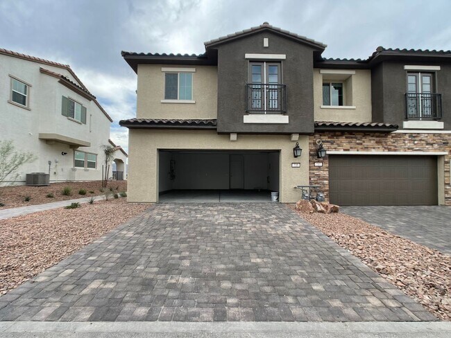 property at 735 Pickled Pepper Pl