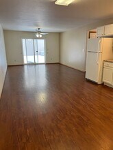 513-516 16th Ave Cir NE in Watertown, SD - Building Photo - Building Photo