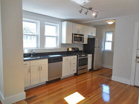 26 Sydney St in Somerville, MA - Foto de edificio - Floor Plan