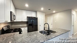 10219 Robbins Crk in San Antonio, TX - Foto de edificio - Building Photo