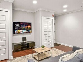 606 S 2nd St in Philadelphia, PA - Building Photo - Building Photo