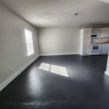 4710 Pelican in Hitchcock, TX - Building Photo - Building Photo