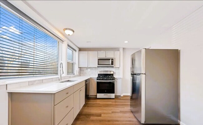50 E 37th St in Chicago, IL - Building Photo - Building Photo