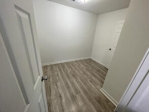 5126 Lakeview Ct in Austell, GA - Building Photo - Building Photo