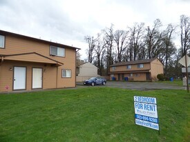 4114 Lancaster Dr NE in Salem, OR - Building Photo