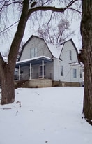 313 S Chilson St in Bay City, MI - Building Photo