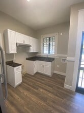 8939 Dixon St in New Orleans, LA - Foto de edificio - Building Photo