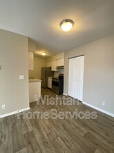201 Charleston Blvd in Macomb, IL - Building Photo - Building Photo