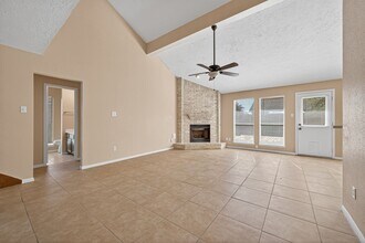 3210 Kempwood Dr in Sugar Land, TX - Building Photo - Building Photo