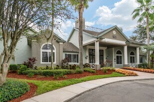 Woodridge Apartments in Orlando, FL - Building Photo