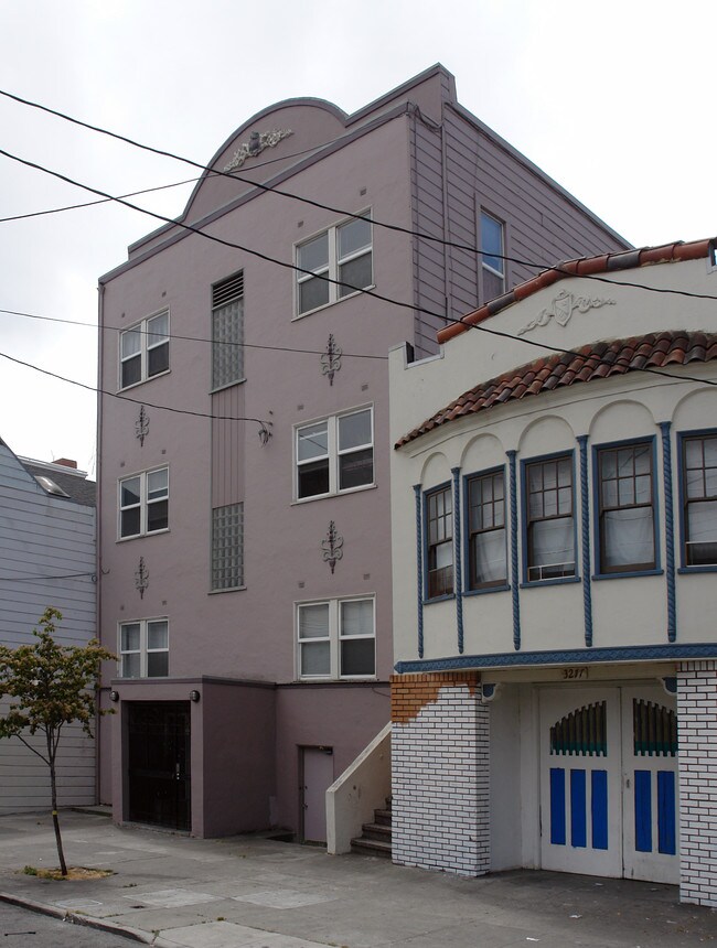 3267 19th St in San Francisco, CA - Foto de edificio - Building Photo
