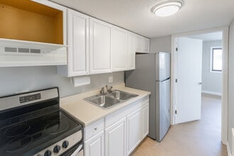420 W Washington Ave in Lake Bluff, IL - Building Photo - Building Photo