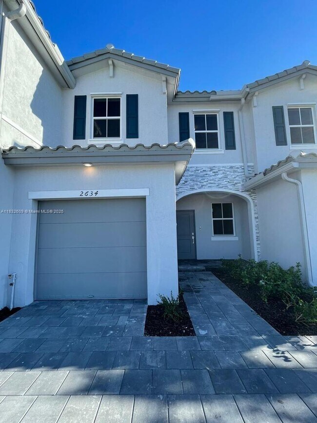 property at 2634 SE 11th Ct