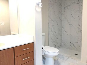 729 NW 92nd Ave, Unit 729 in Plantation, FL - Foto de edificio - Building Photo