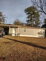 1305 5th Pl NW in Center Point, AL - Building Photo