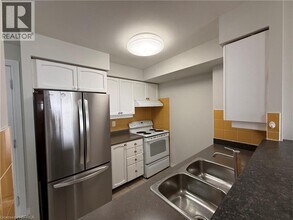 700 Humberwood Blvd in Toronto, ON - Building Photo - Building Photo