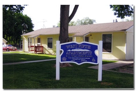 West Fifth Apartments in Cortez, CO - Foto de edificio