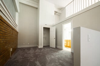 Whittier Place in Indianapolis, IN - Building Photo - Building Photo