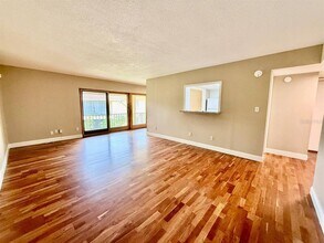 7612 Camarina Calle in Tampa, FL - Building Photo - Building Photo