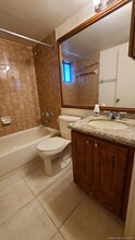 5290 W 21st Ct-Unit -306 in Hialeah, FL - Building Photo - Building Photo