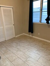 17 Kauila St, Unit A in Honolulu, HI - Building Photo - Building Photo