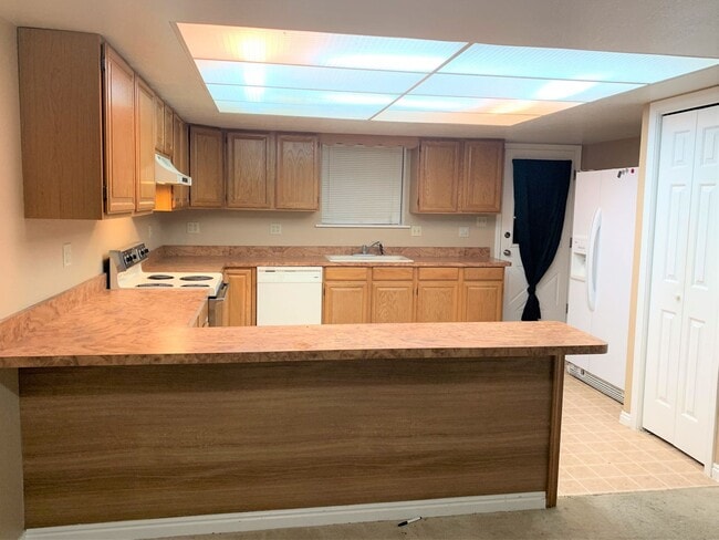 123 W Cedar St in Elko, NV - Building Photo - Building Photo
