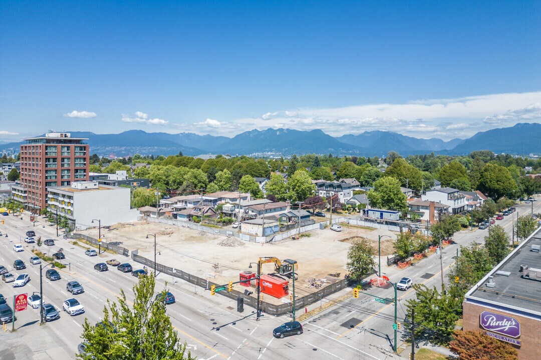 Frame in Vancouver, BC - Building Photo