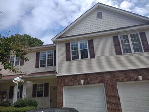 4652 Pooh Corner Dr in Raleigh, NC - Foto de edificio - Building Photo