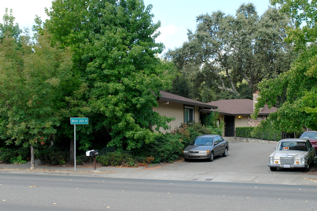 5929 Montecito Ave in Santa Rosa, CA - Building Photo